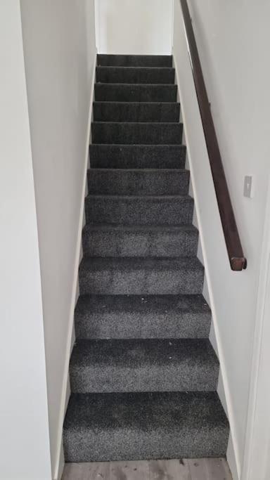 הוילה לונדון Coolfin House-Close To Excel, Contractors, Relocators, Paid Parking מראה חיצוני תמונה