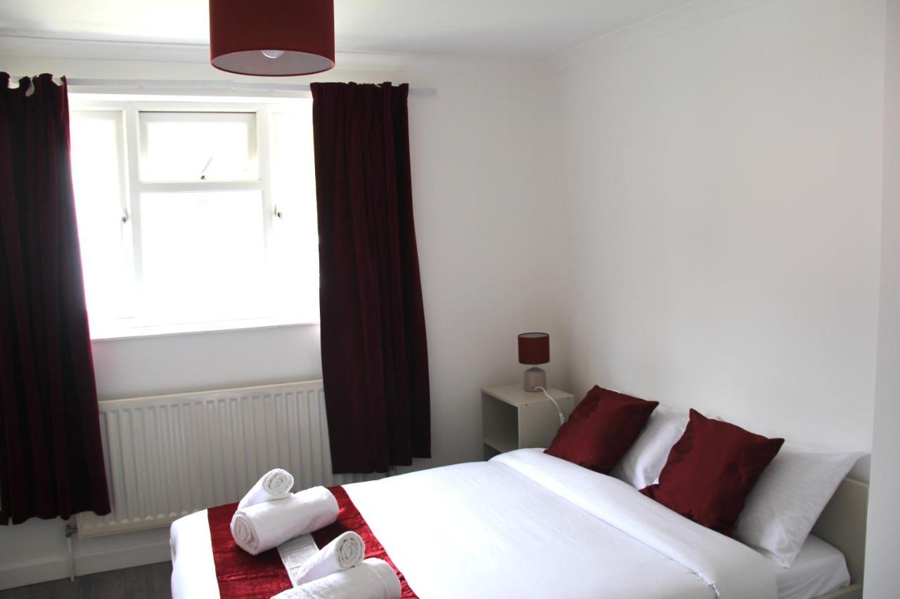 הוילה לונדון Coolfin House-Close To Excel, Contractors, Relocators, Paid Parking מראה חיצוני תמונה
