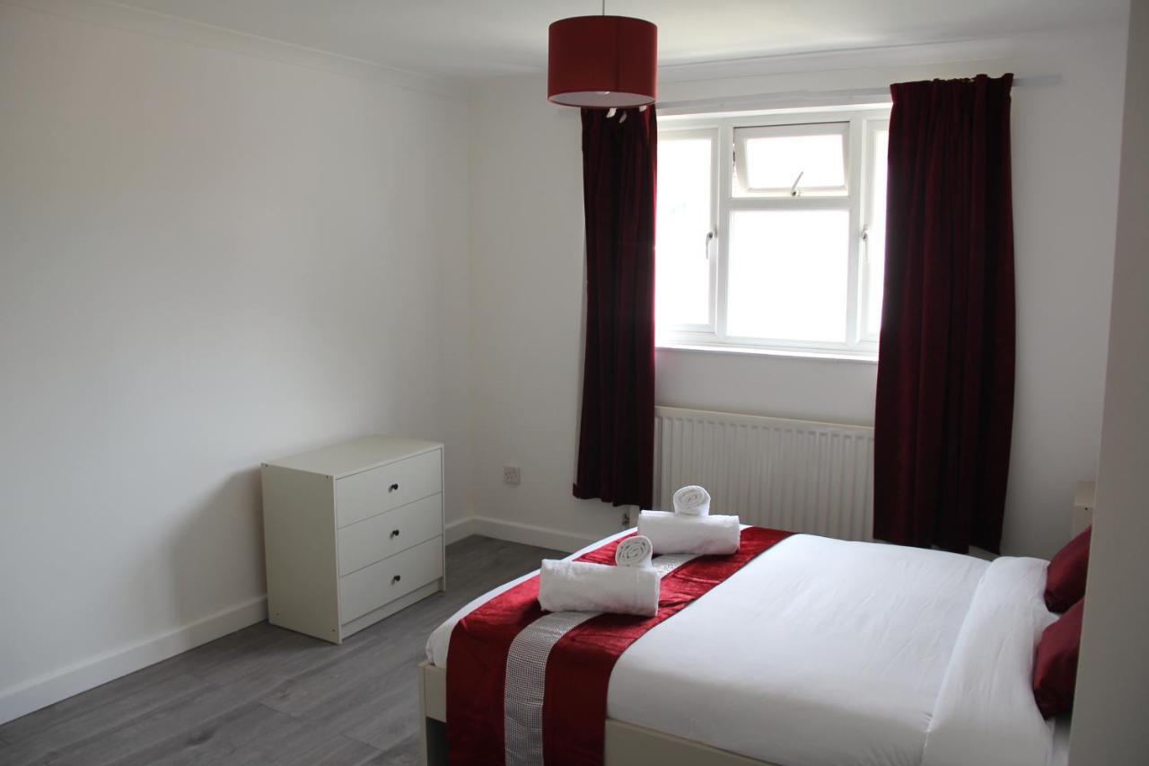 הוילה לונדון Coolfin House-Close To Excel, Contractors, Relocators, Paid Parking מראה חיצוני תמונה