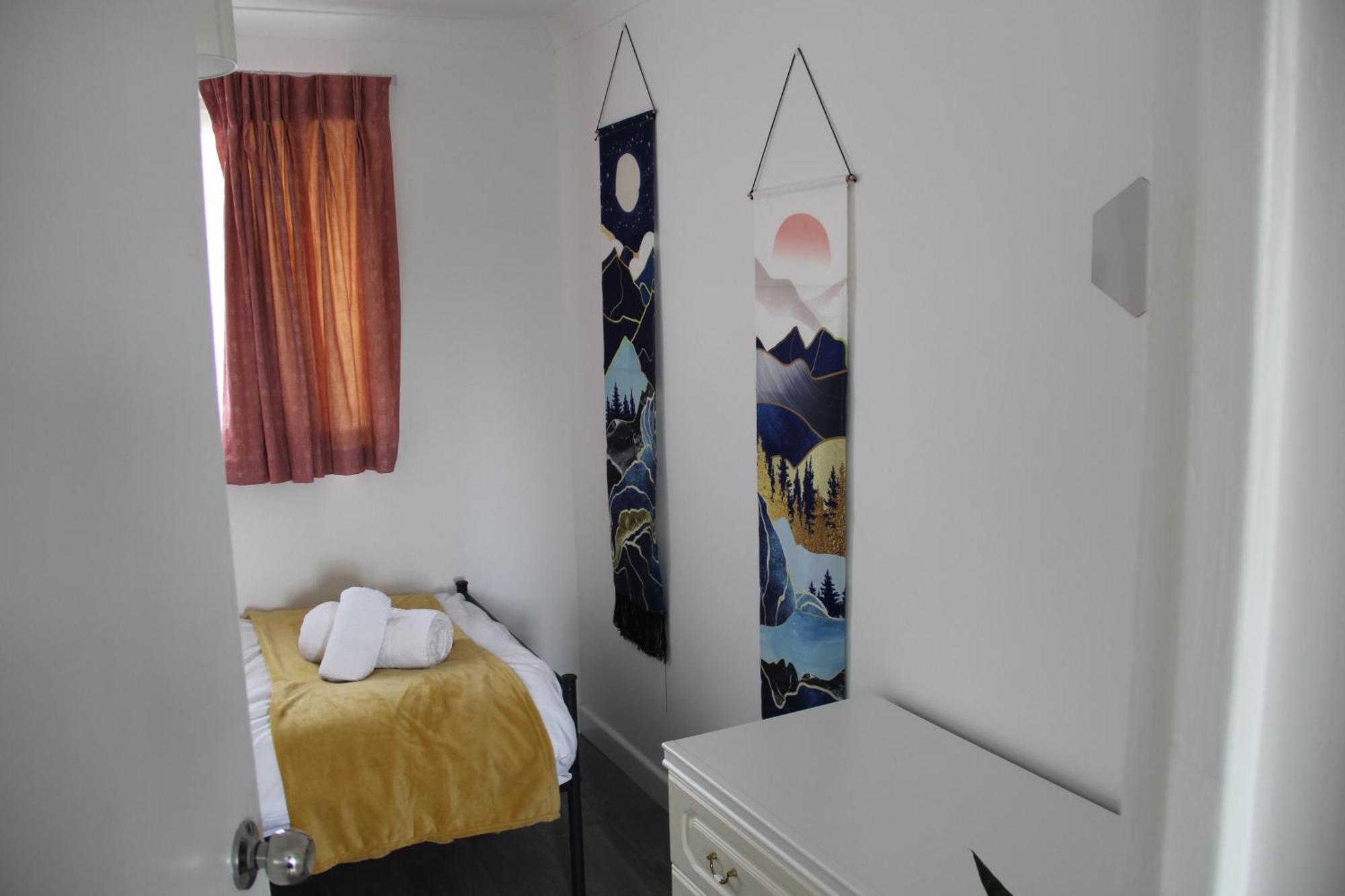 הוילה לונדון Coolfin House-Close To Excel, Contractors, Relocators, Paid Parking מראה חיצוני תמונה